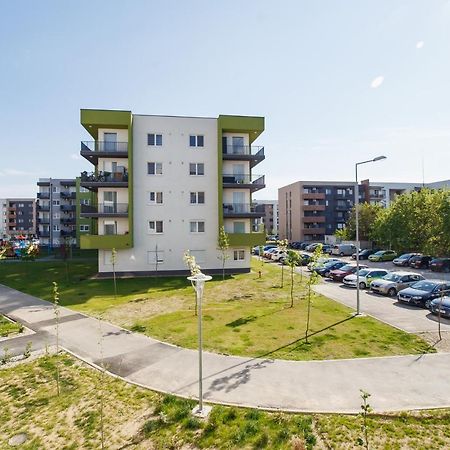 Gorgeous Home At Prima Universitatii Oradea Ngoại thất bức ảnh